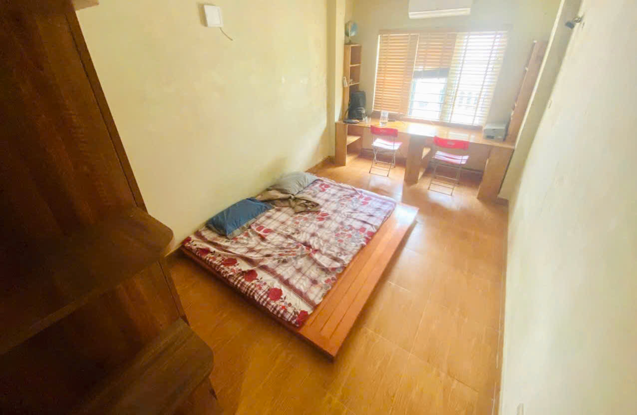 Cho thuê nhà ngõ 147 Tân Mai, 4 tầng x 33m2, 3 ngủ, full đồ vào ngay - Ảnh 3